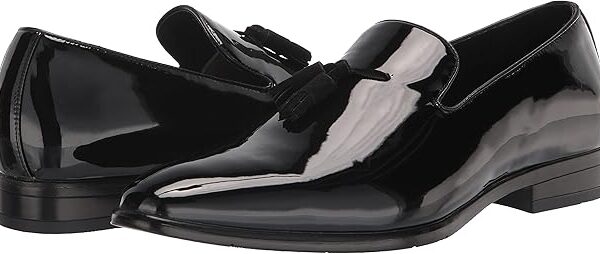 Choosing the Right Men's Shoes 2026